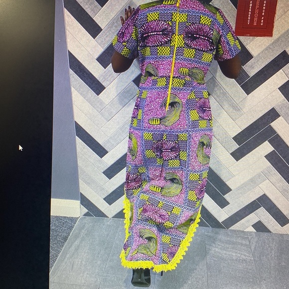 Dress - Picture 4 of 4